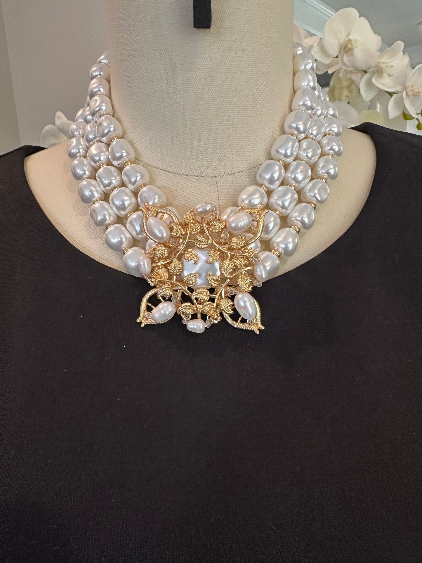 Pearl Medallion Necklace